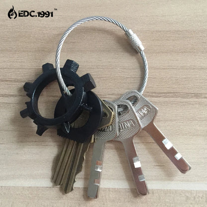 5-Piece Outdoor Camping EDC Gear: Multifunctional Stainless Steel Wire Rope Key Ring Set